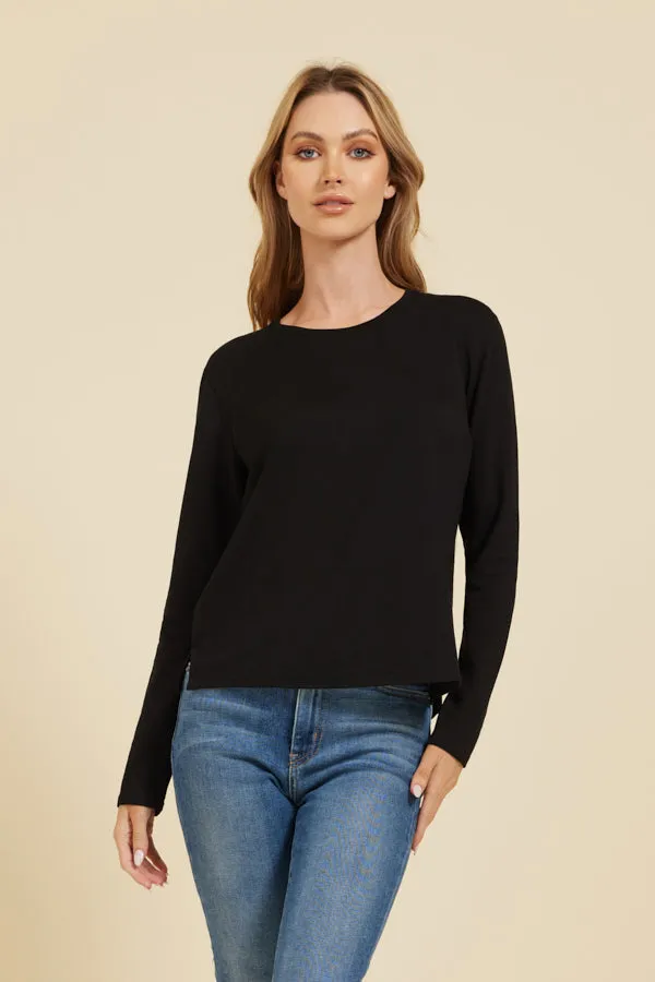 Majestic Soft Touch Semi Relaxed Crewneck in Noir